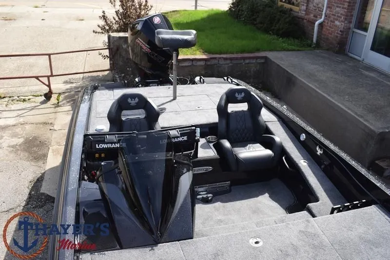 Slide: The Image of Phoenix Bass Boats 921 Elite X 2026 - 19