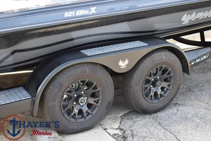 Slide: The Image of Phoenix Bass Boats 921 Elite X 2026 - 4