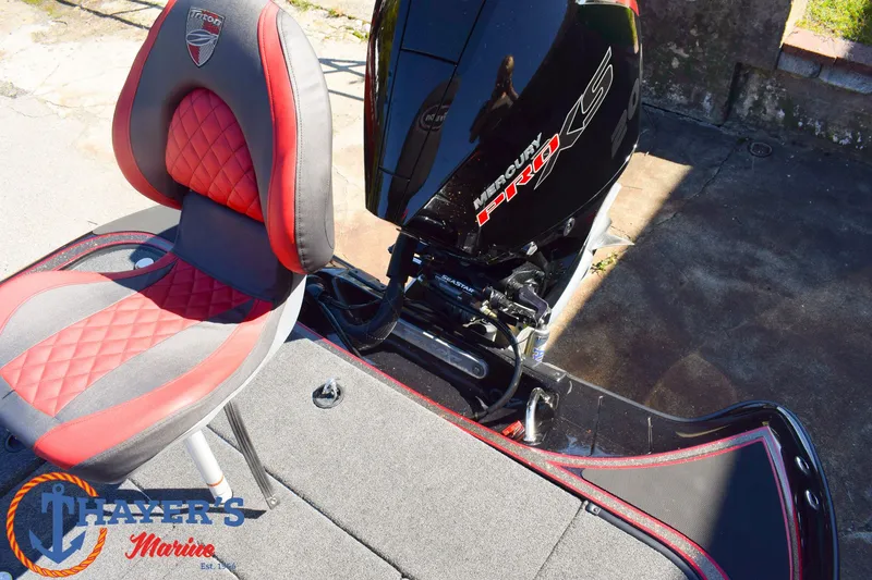 Slide: The Image of Triton 18 TrX 2022 - 10