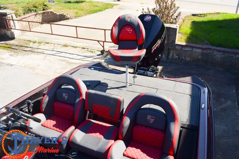 Slide: The Image of Triton 18 TrX 2022 - 19