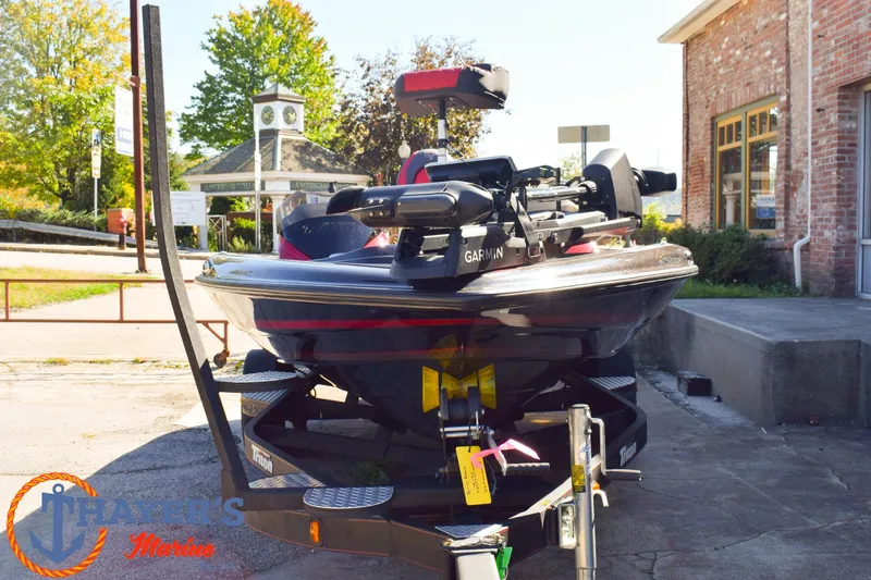 Slide: The Image of Triton 18 TrX 2022 - 30