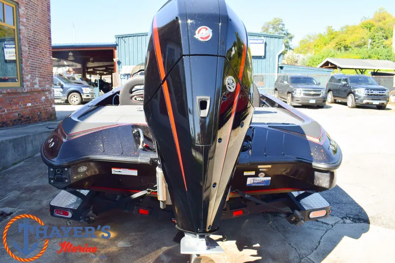 Slide: The Image of Triton 18 TrX 2022 - 6