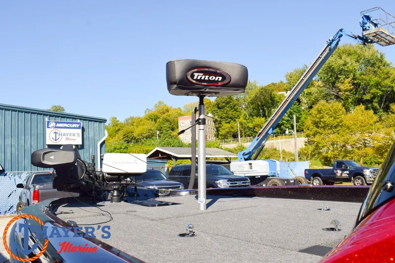 Slide: The Image of Triton 18 TrX 2022 - 9