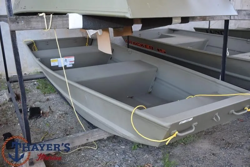 Slide: The Image of Tracker Grizzly 1236 Utility 2026 - 3