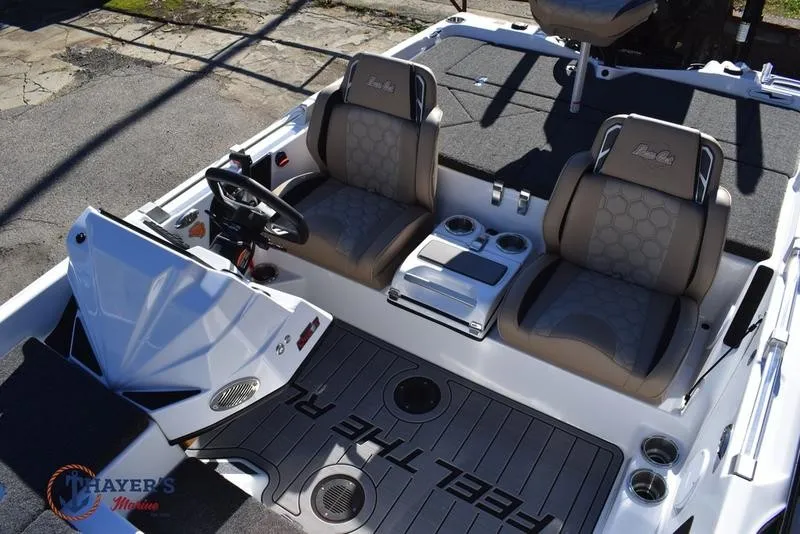 Slide: The Image of Bass Cat Cougar FTD SP 2026 - 19