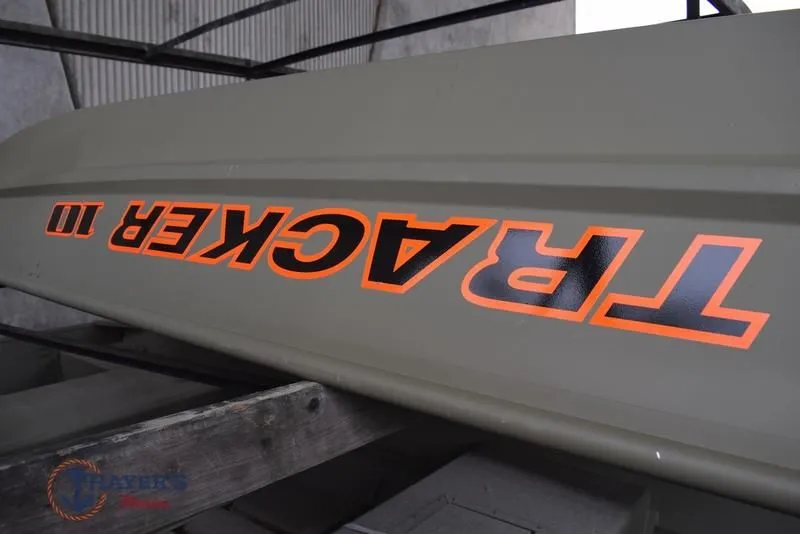 Slide: The Image of Tracker Grizzly 1036 Utility 2026 - 2