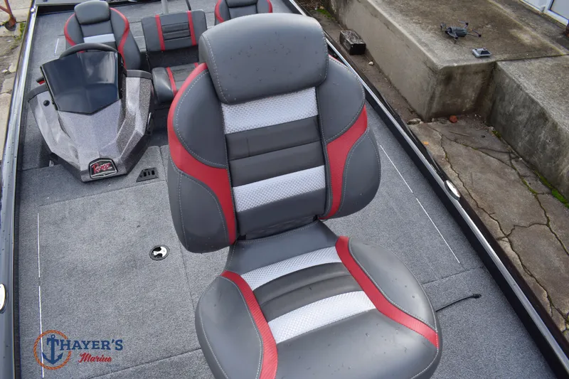 Slide: The Image of Ranger RT188 2024 - 16