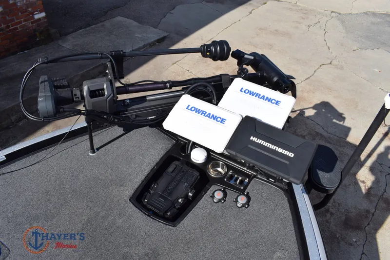 Slide: The Image of Ranger Z520R 2022 - 14