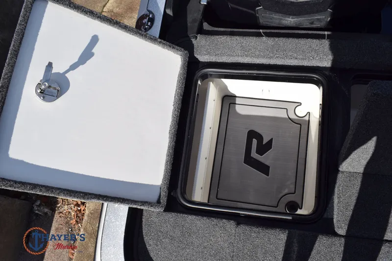 Slide: The Image of Ranger Z520R 2022 - 26