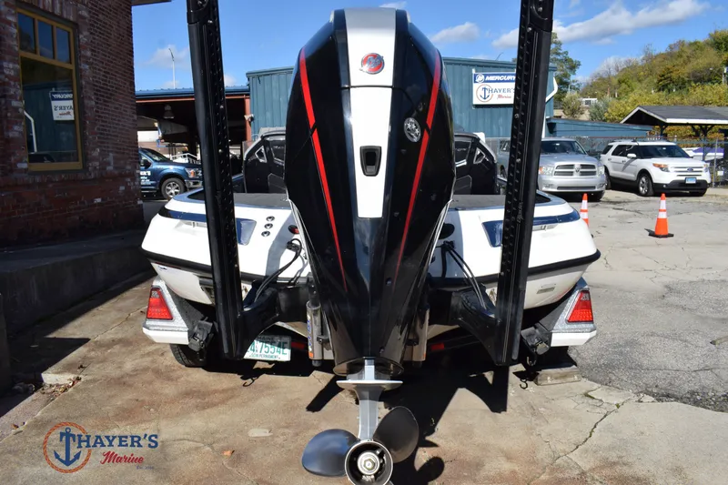 Slide: The Image of Ranger Z520R 2022 - 6