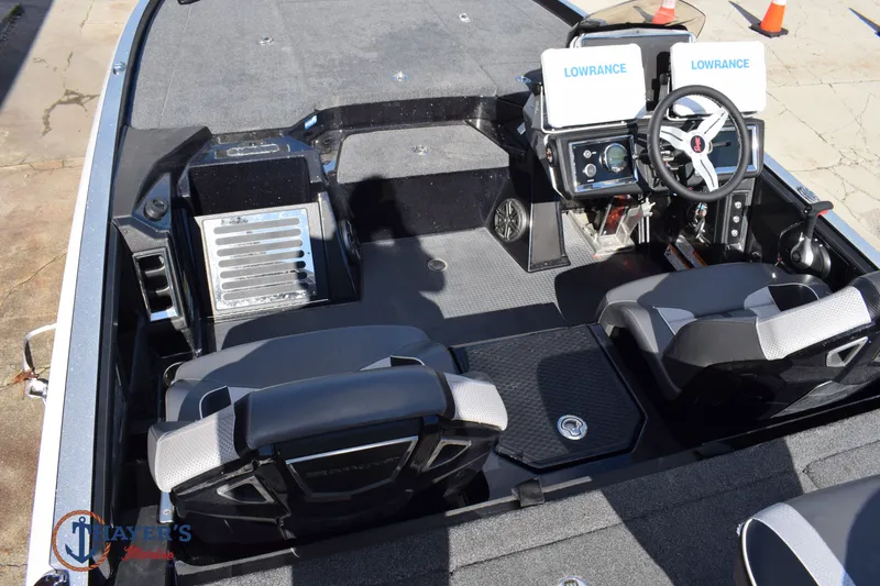 Slide: The Image of Ranger Z520R 2022 - 9