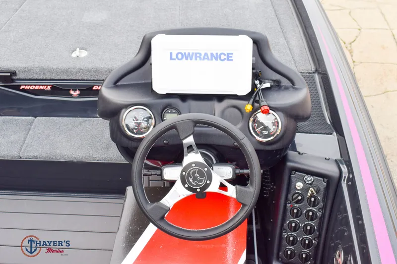 Slide: The Image of Phoenix Bass Boats 721 ZXL 2026 - 19