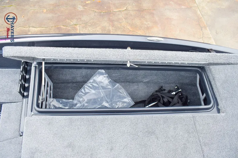 Slide: The Image of Phoenix Bass Boats 721 ZXL 2026 - 22