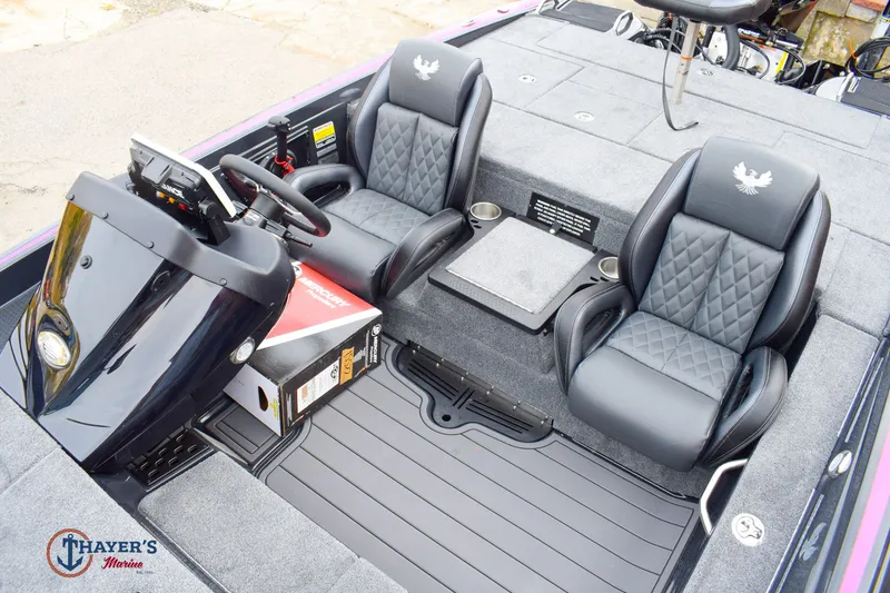 Slide: The Image of Phoenix Bass Boats 721 ZXL 2026 - 26