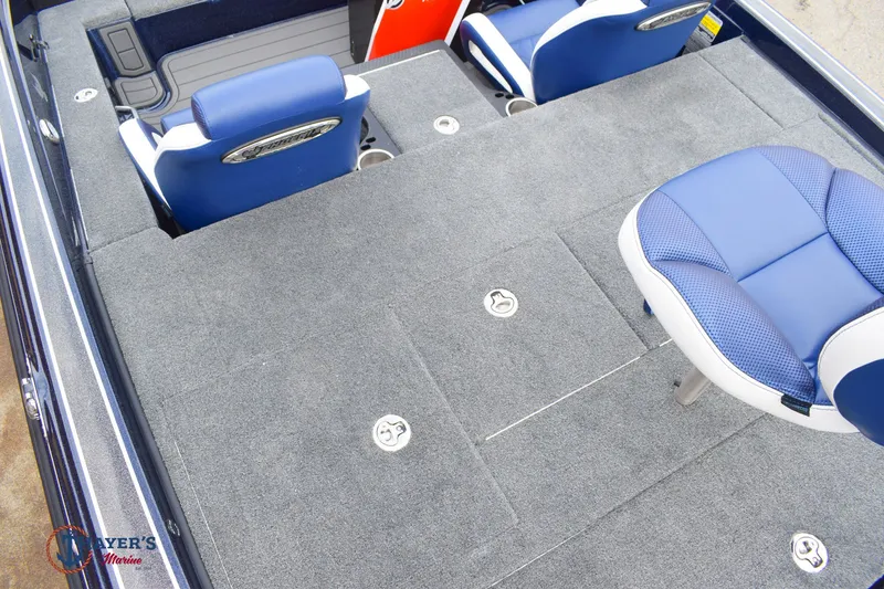 Slide: The Image of Phoenix Bass Boats 721 ZXL 2026 - 12