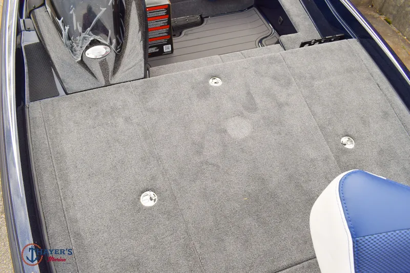 Slide: The Image of Phoenix Bass Boats 721 ZXL 2026 - 20