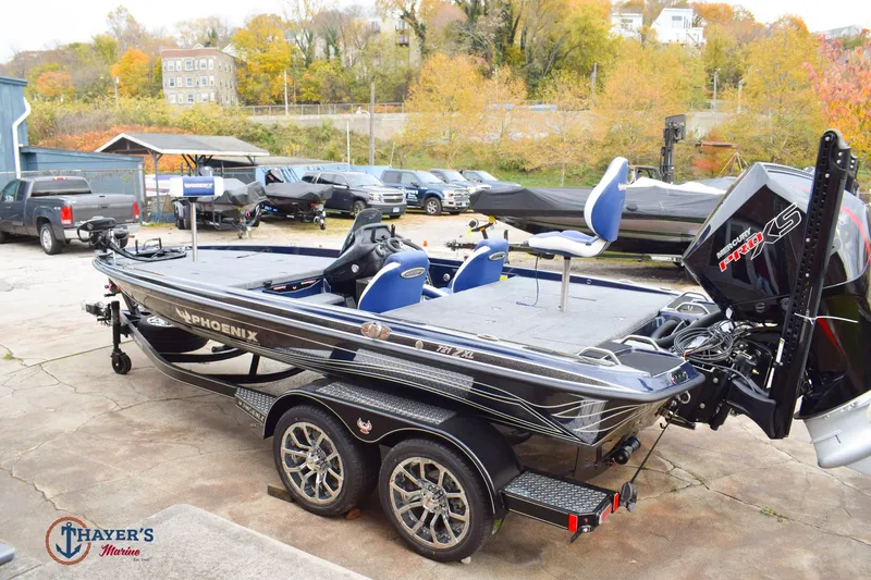 Slide: The Image of Phoenix Bass Boats 721 ZXL 2026 - 38