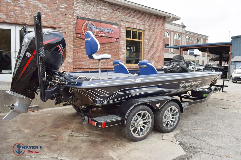 Slide: The Image of Phoenix Bass Boats 721 ZXL 2026 - 7