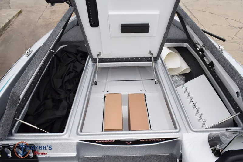 Slide: The Image of Phoenix Bass Boats 819 ZXL 2026 - 25