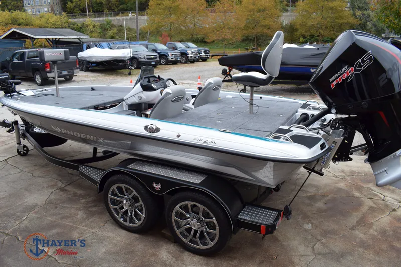Slide: The Image of Phoenix Bass Boats 819 ZXL 2026 - 29