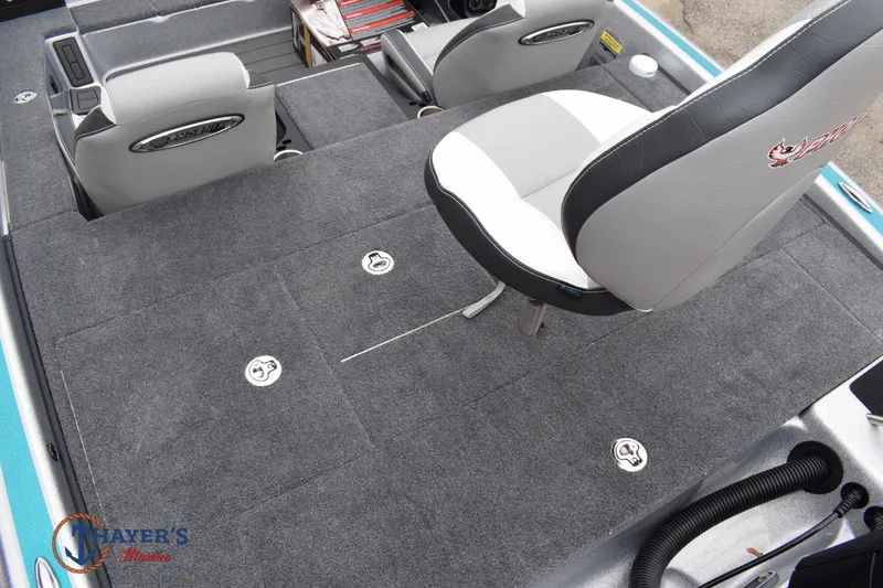 Slide: The Image of Phoenix Bass Boats 819 ZXL 2026 - 9