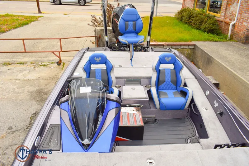 Slide: The Image of Phoenix Bass Boats 921 Elite X 2026 - 11