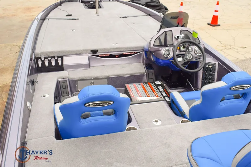 Slide: The Image of Phoenix Bass Boats 921 Elite X 2026 - 20