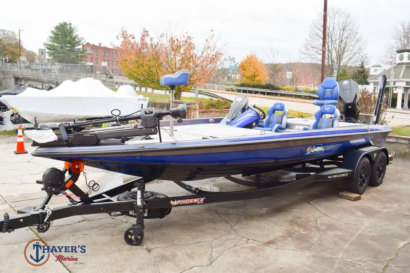 Slide: The Image of Phoenix Bass Boats 921 Elite X 2026 - 35