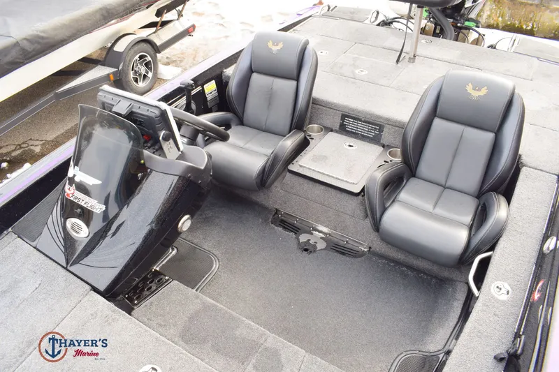 Slide: The Image of Phoenix Bass Boats 919 Pro xp 2024 - 15