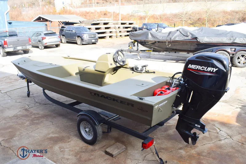 Slide: The Image of Tracker Grizzly 1648 SC 2026 - 19