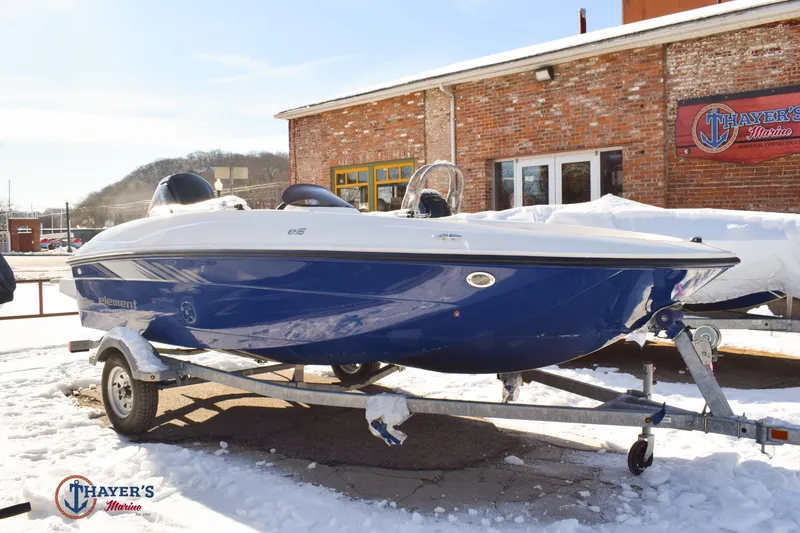 The Image of Bayliner Element E16 2026 - 0