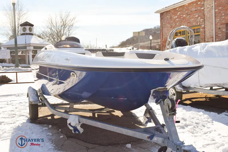 Slide: The Image of Bayliner Element E16 2026 - 1