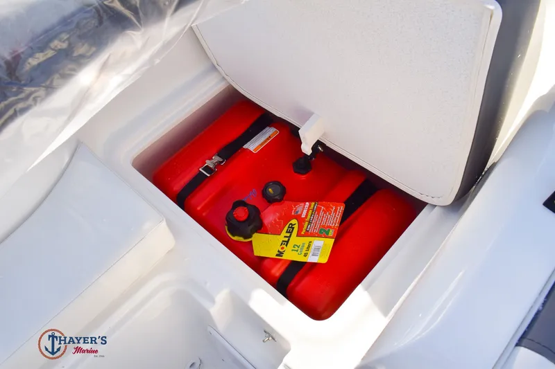 Slide: The Image of Bayliner Element E16 2026 - 24