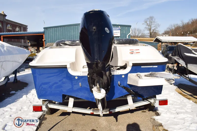 Slide: The Image of Bayliner Element E16 2026 - 3