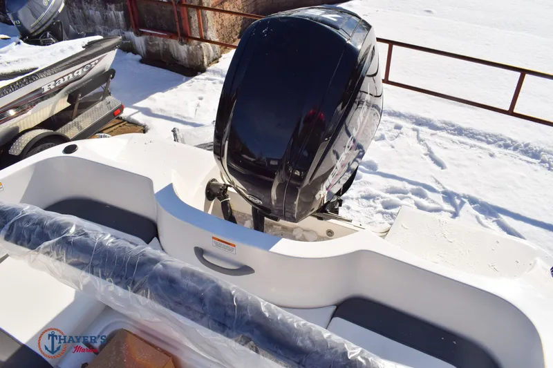 Slide: The Image of Bayliner Element E16 2026 - 7