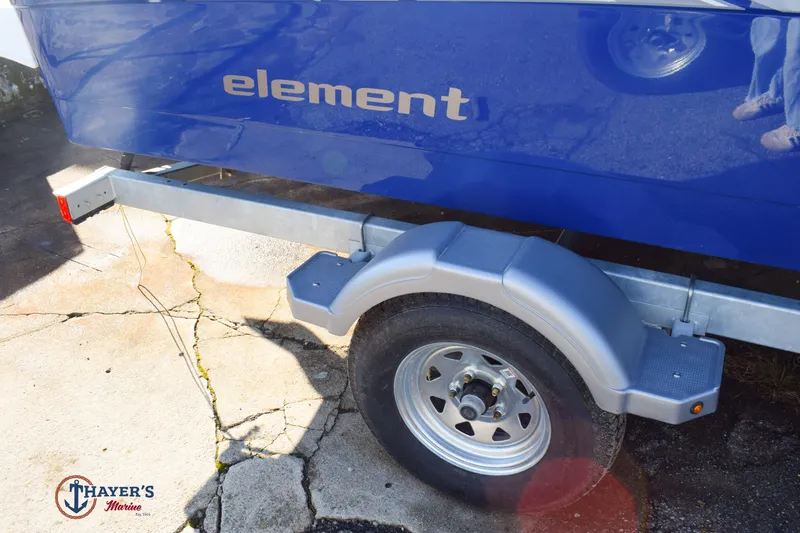 Slide: The Image of Bayliner Element E18 2026 - 2