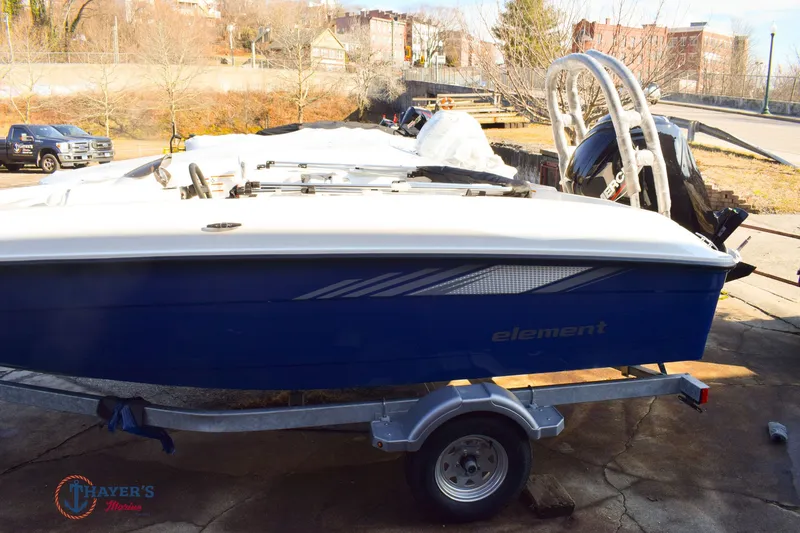 Slide: The Image of Bayliner Element E18 2026 - 27