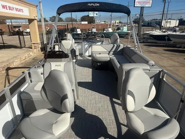 Slide: The Image of Avalon Venture 85 Quad Fish - 21' 2026 - 8