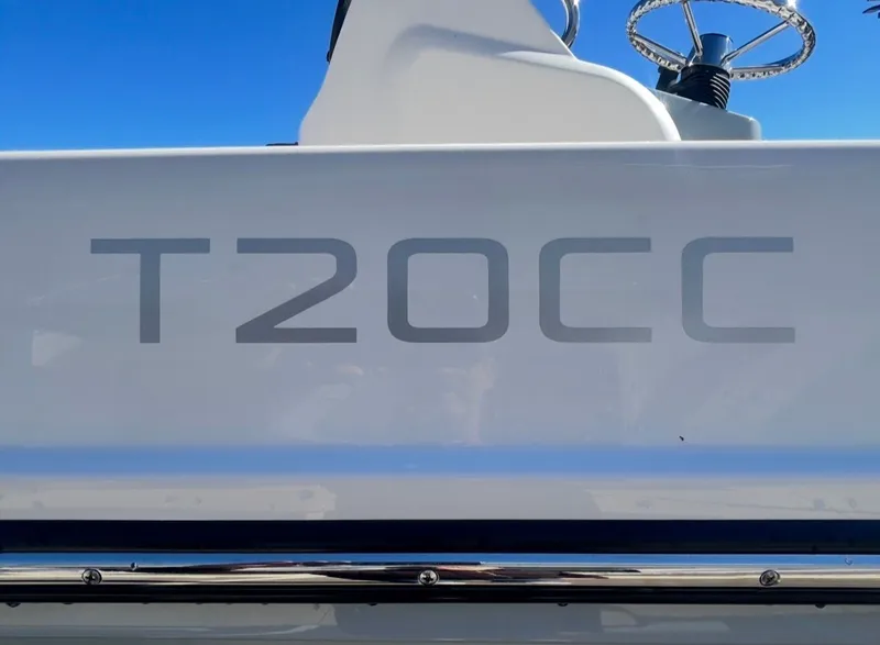 Slide: The Image of Bayliner TROPHY CC20 2026 - 13