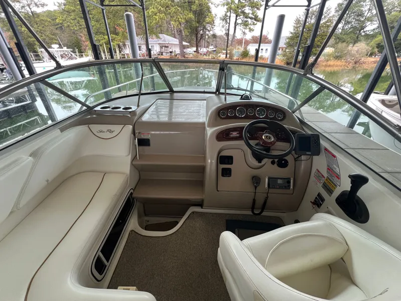 Slide: The Image of Sea Ray Sundancer 260 2003 - 9