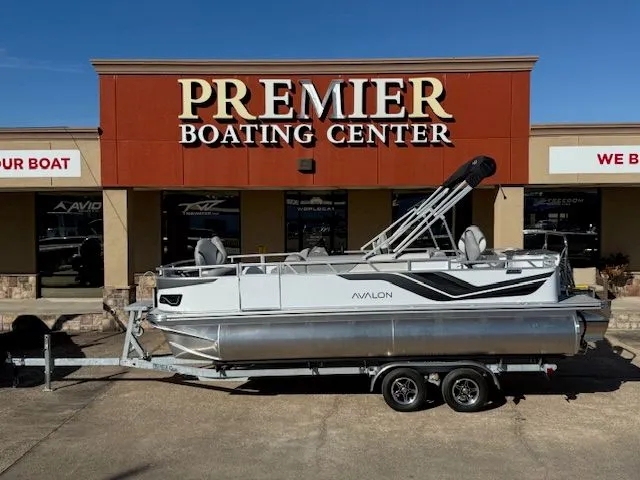 The Image of Avalon Venture 85 Quad Fish - 21' 2026 - 1