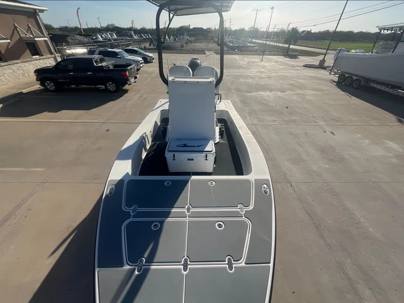 Slide: The Image of Tiburon ZX22 2015 - 15