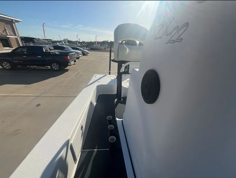 Slide: The Image of Tiburon ZX22 2015 - 18