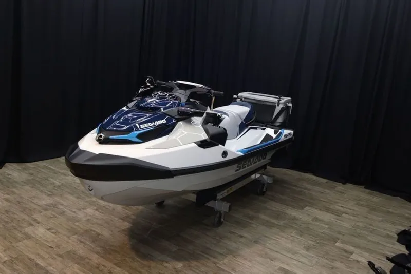 Slide: The Image of Sea-Doo FishPro Sport 170 2026 - 2