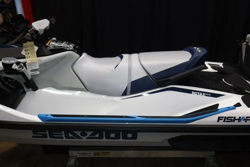 Slide: The Image of Sea-Doo FishPro Sport 170 2026 - 3
