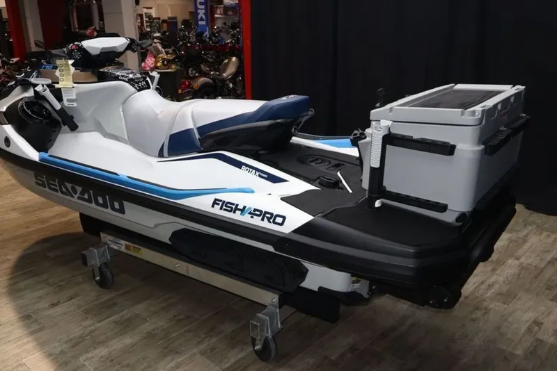 Slide: The Image of Sea-Doo FishPro Sport 170 2026 - 4