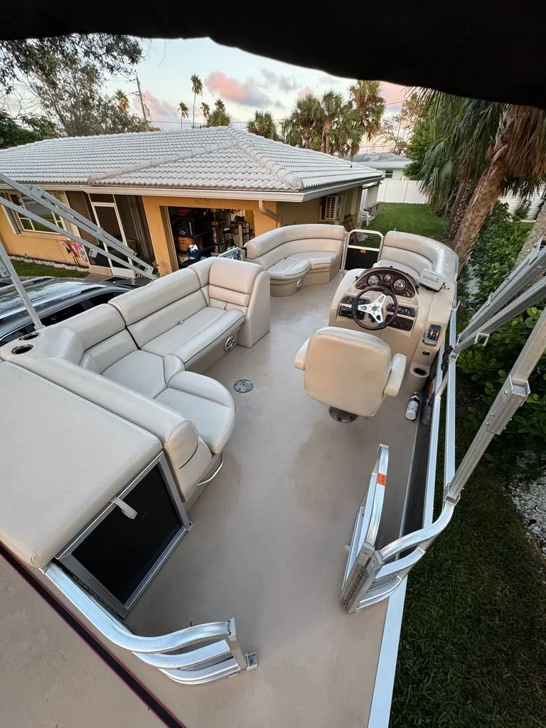 Slide: The Image of Berkshire C2-14 2016 - 23