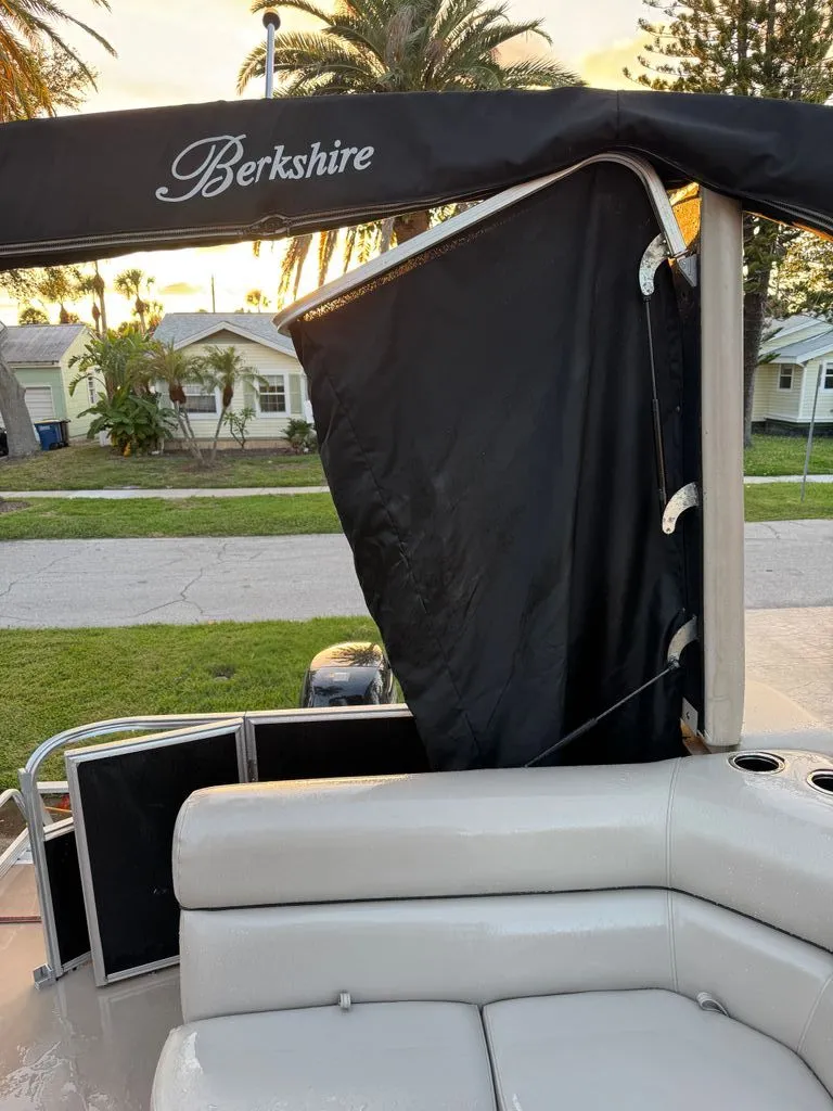 Slide: The Image of Berkshire C2-14 2016 - 25