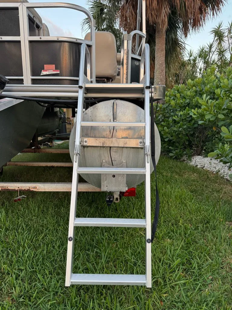 Slide: The Image of Berkshire C2-14 2016 - 38