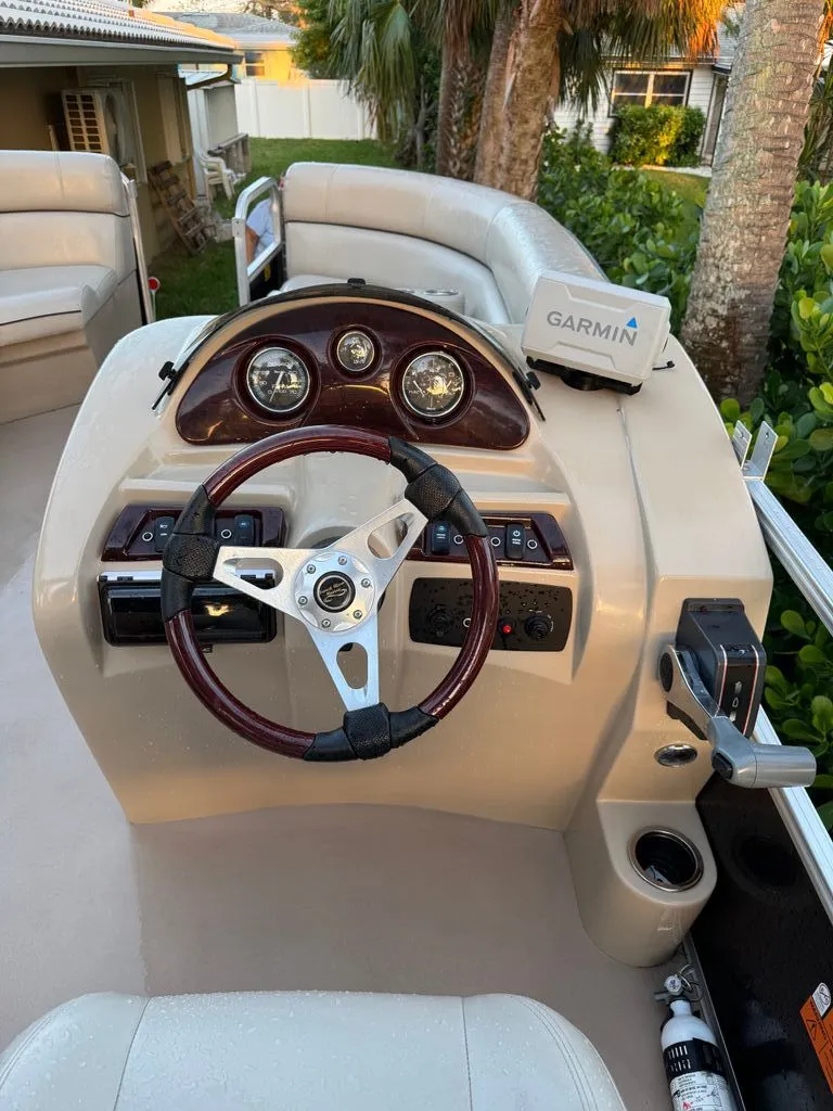 Slide: The Image of Berkshire C2-14 2016 - 4